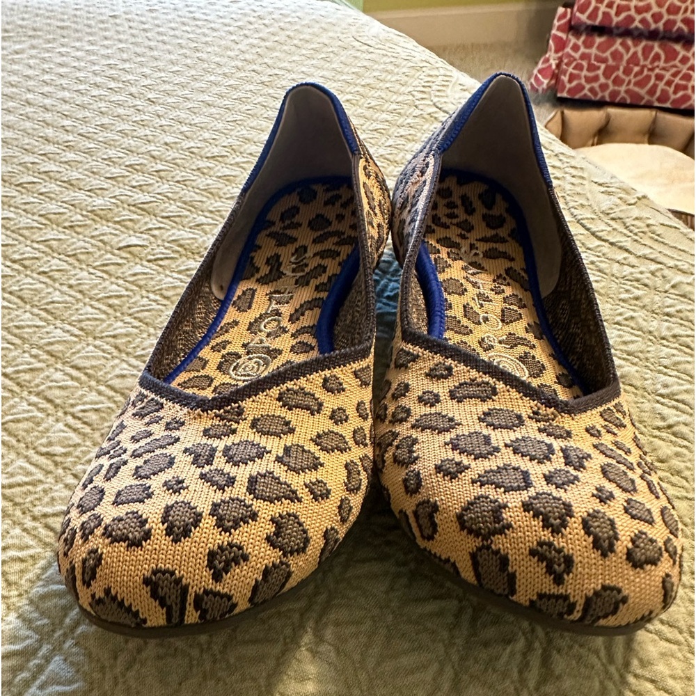 Rothy’s the flat spotted leopard. Like new condition. Size 7